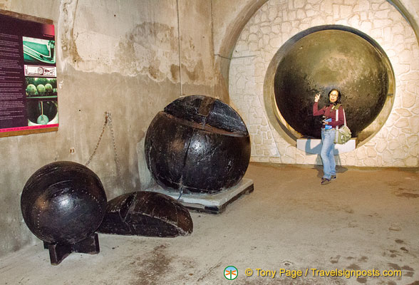 paris-sewer-museum_AJP3909.jpg